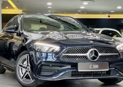 Quy trình & Bảng giá đánh bóng kính lái Mercedes C300 2023
