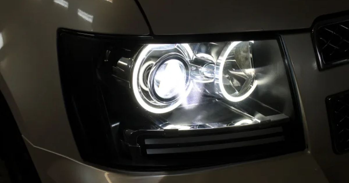 Tăng độ sáng đèn ô tô giúp thiện tầm nhìn khi lái xe và tính thẩm mỹ