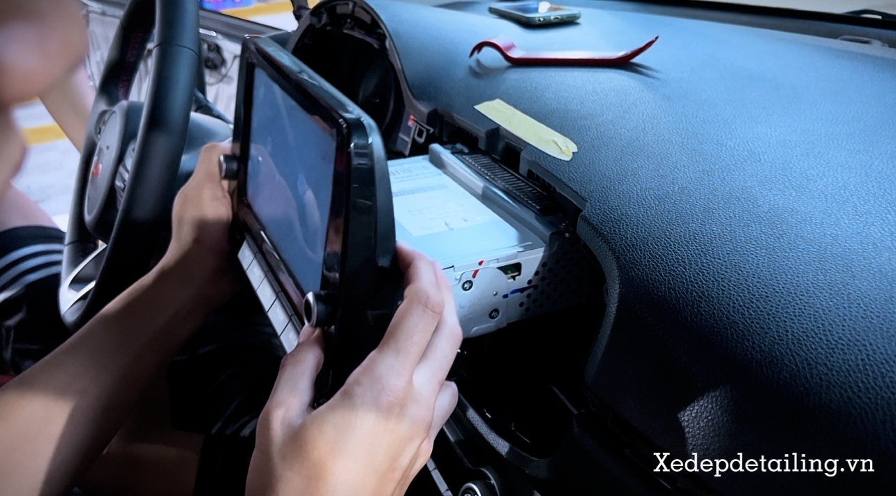 Quy trình nâng cấp màn hình Camera 360 cho Kia Morning tại Xe Đẹp Detailing